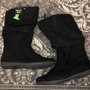 Black Memory Foam Boots